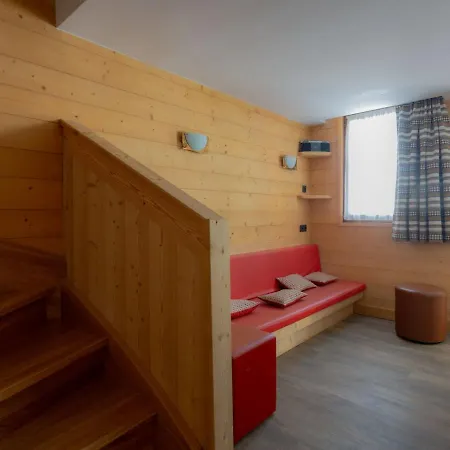 Superbe Duplex Renove 3 Ch, Balcon, Proche Pistes, - Fr-1-545-2 شقة
